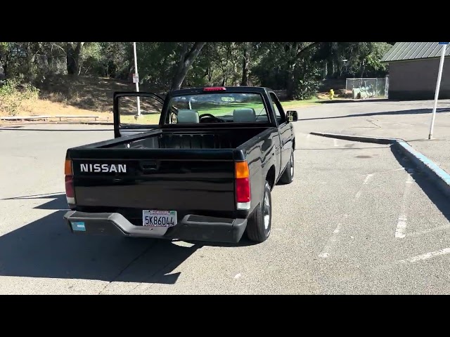 1995 Nissan Regular Cab - Image 12