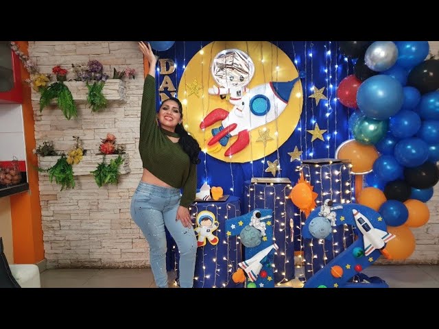 Vídeo relacionado con Espacio Cumpleaños Globo Infantil 6 años, XXL Globos Metalizados de Astronautas y Cohetes Set, Decor Fiesta Temática Espacio Niños, Happy Birthday Banners (Astronautas Cumpleaños Globo 6 años)