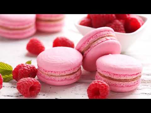 Quick & Easy Gluten Free Raspberry Macarons