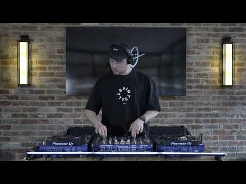 Wh0 Plays Sessions Episode 066: Josh Hunter In The Mix - House & Tech House DJ mix!