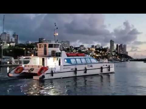 Catamarã em Salvador logo após chegar de Morro de São Paulo
