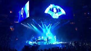 Arcade Fire - &quot;Electric Blue&quot; - Wells Fargo Center, Philadelphia 9/17/17