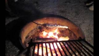 preview picture of video 'Honey Butter Bread - On the Campfire'