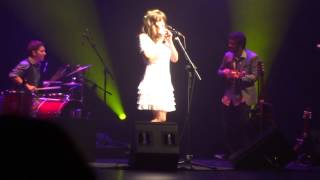 De todos os loucos do mundo - Clarice Falcão (ao vivo)