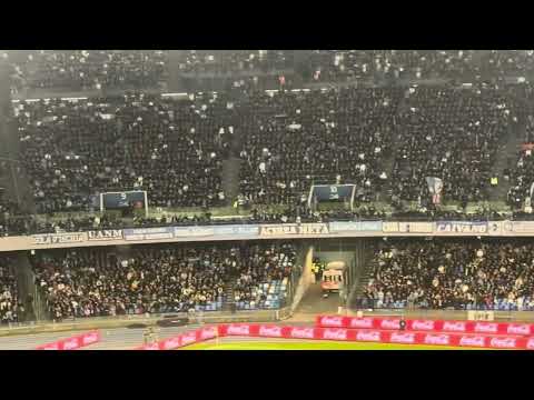 IL MARADONA ACCOGLIE SPALLETTI CON UNA BORDATA DI FISCHI! 