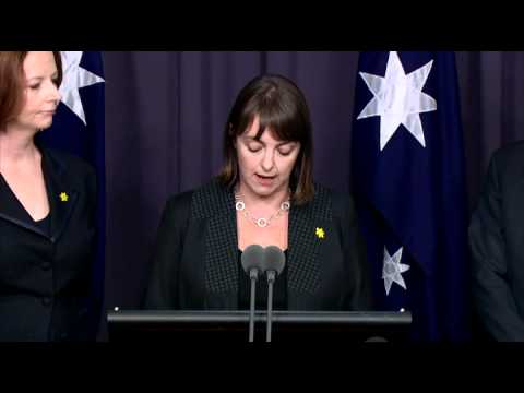 Press Conference: Julia Gillard, Nicola Roxon & Simon Crean on Regional Hospital Reform