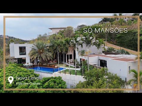 Exclusividade no Vale dos Cristais | Residência Contemporânea Integrada com a Natureza