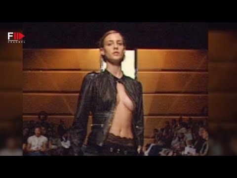 Vintage in Pills GIANFRANCO FERRE' Spring 2007 - Fashion Channel
