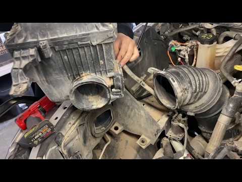BAD 6.7 CUMMINS VGT TURBO?! Black Market Performance T4i NON VGT Drop In TURBO Install Video