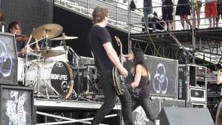 Sick Puppies &quot;Die to Save You&quot; Rock on the Range 2013, Columbus, OH, live