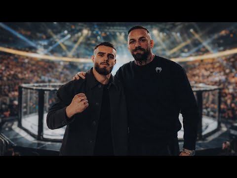 The king and I are ready for HAMBURG!