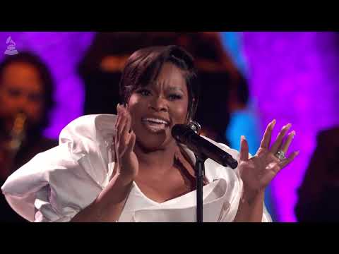 Tasha Cobbs Leonard Performs “Church”