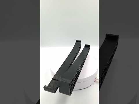 Горизонтальный держатель для PlayStation 5 Pro в виде сот - фото 1 - id-p2550973338