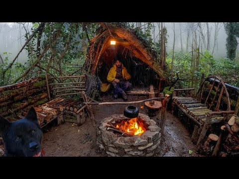 7 Days SOLO SURVIVAL CAMPING In HEAVY RAIN, THUNDER - Building Warm BUSHCRAFT SHELTER