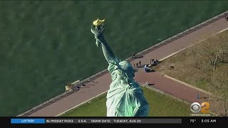 Crackdown On Vendors Selling Tickets For Statue Of Liberty
