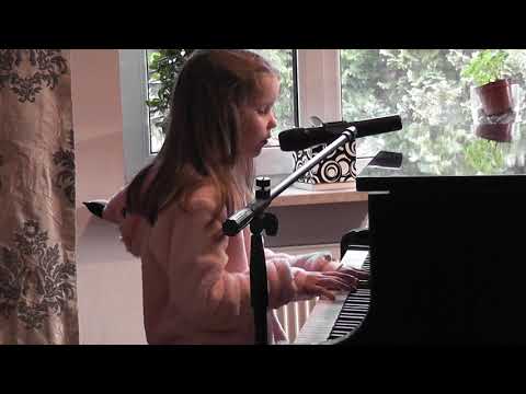 Viki Gabor Superhero Cover by Gosia (9lat) live