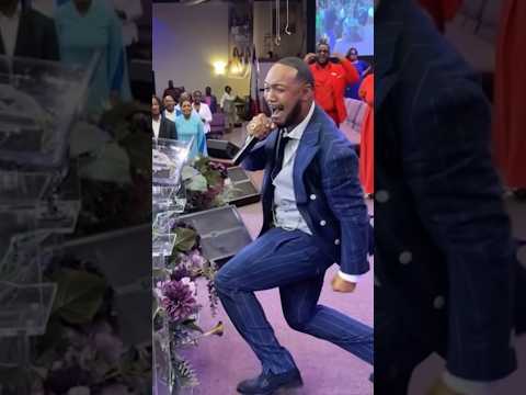 PASTOR JOHNTERIS TATE CLOSING!🔥 #preaching #sermon #church #singing #praise #iamgnb