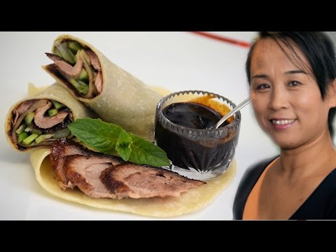 Chinese Peking Duck Pancake (Chinese Style Cooking Recipe) Video