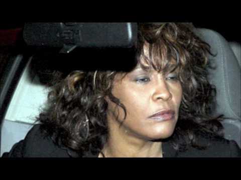 Whitney O2 Arena - I will always love you OUT OF TUNE!!!!  PSA