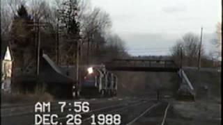 preview picture of video 'Conrail Jingle Bells 12-26-88'