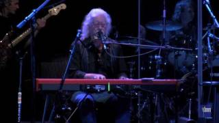 eTown webisode 73 - Arlo Guthrie performs &quot;Days Are Short&quot;