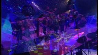 EARTH WIND AND FIRE EXPERIENCE FEATURING AL MCKAY ALL STARS