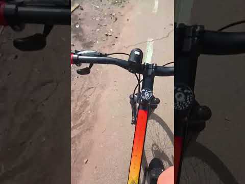 Bicicleteando Un Poco.. Bicisenda  Bv. Bulnes.. Córdoba Capital. ARG. 🚴🏻‍♂️🇦🇷❤️