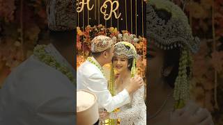Download lagu HANA HANIFAH MENIKAH mp3 Download lagu HANA HANIFAH MENIKAH mp3