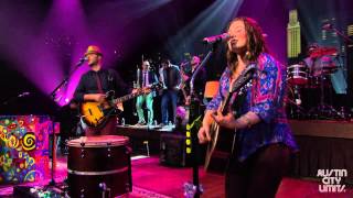 Austin City Limits Web Exclusive: Jesse &amp; Joy &quot;Chocolate&quot;