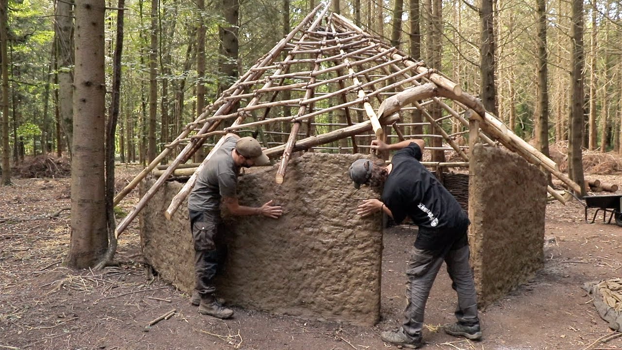 Building a Roundhouse: Clay Walls with Bare Hands Bushcraft Shelter (PART 6)