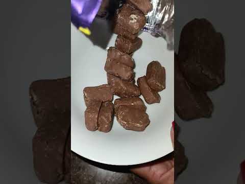 Cadbury Oreo Chocolate bites asmr | what's inside?#asmr #shorts