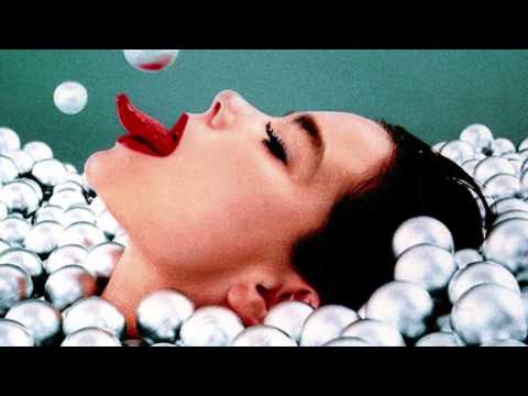 Björk’s takeover of Tri Angle Records’ Rinse FM show (8/8) (February 18, 2015) - HD