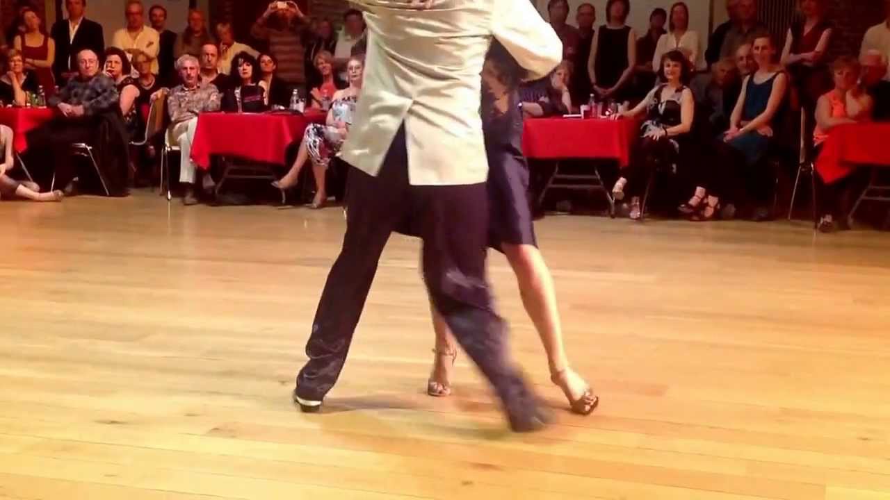 Dimitris Biskas and Mariana Patsarika dans Milonga Brava
