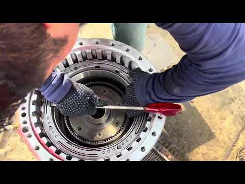 DISMANTLING TRANSMISSION | VOLVO A40F