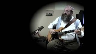 איך להיות גיטריסט יהודי מומחה - יוסי פיאמנטה 1999