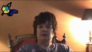 Betty Alice Erickson, fille de Milton, témoigne de ce qu'elle à vécu et a pu observer.