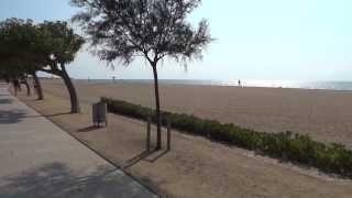 preview picture of video 'Malgrat de Mar Beach (24-8-2013)'