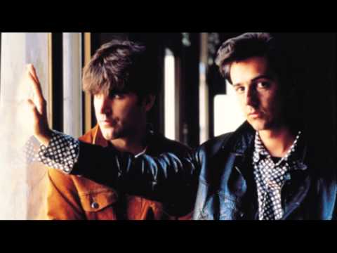 download lagu mp3 mp4 Duncan Dhu Jardn De Rosas, download lagu Duncan Dhu Jardn De Rosas gratis, unduh video klip Duncan Dhu Jardn De Rosas