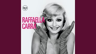 Kadr z teledysku Domani tekst piosenki Raffaella Carrà