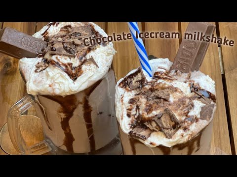 Chocolate Milkshake with kitkat Bar || Recipe By Adeeb Jokhio Food Secrets