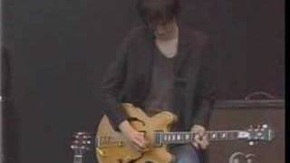 The Strokes-Between love &amp; hate (Summersonic 2003)
