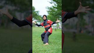 Download lagu Ketika Anak Silat Ketemu Anak Taekwondo #fight #tendangan  #silat mp3