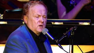 Mike Batt - Please Don&#39;t Fall In Love (Live at Cadogan Hall)