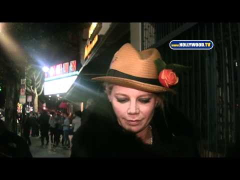 Peta Wilson Wishes Us a Merry, Merry Christmas