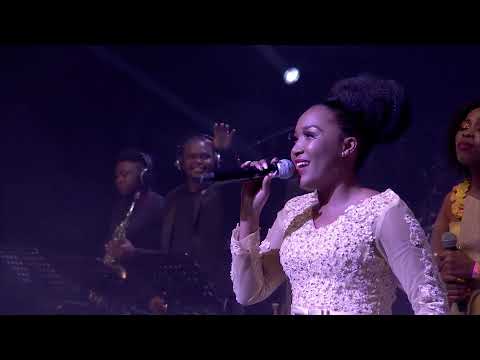 Tshwane Gospel Choir-Ke Ithegile Ka Wena (Live) ft Rejoice Mosidi