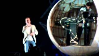 Tom Vek joins DJ Shadow on stage at Bestival 11 for Warning Call