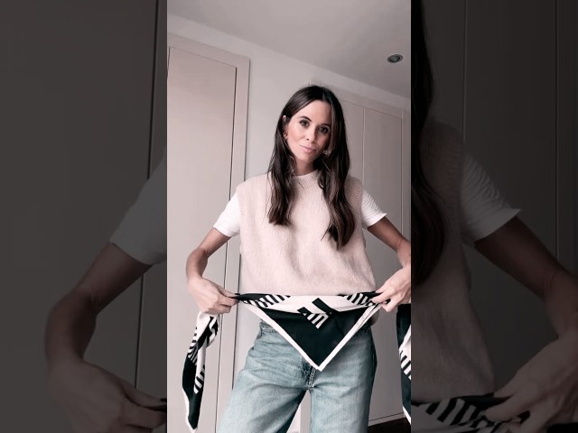 Vídeo relacionado con PoeticEHome Bufanda de seda de morera 100% pura para mujer, pañuelo cuadrado 68x68cm, accesorio para cabeza cuello regalo empaquetado