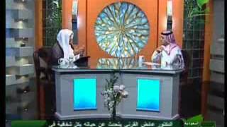 صورة رفع اليدين في دعاء خطبة الجمعة.