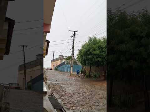 CHUVA CAINDO EM SERROTA DE SENADOR SÁ-CE. 