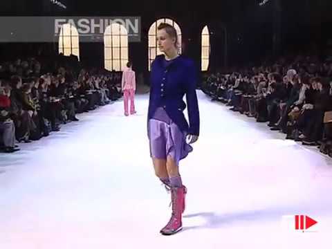 "Issey Miyake" Autumn Winter 2004 2005 Paris 2 of 4 Pret a Porter by FashionChannel
